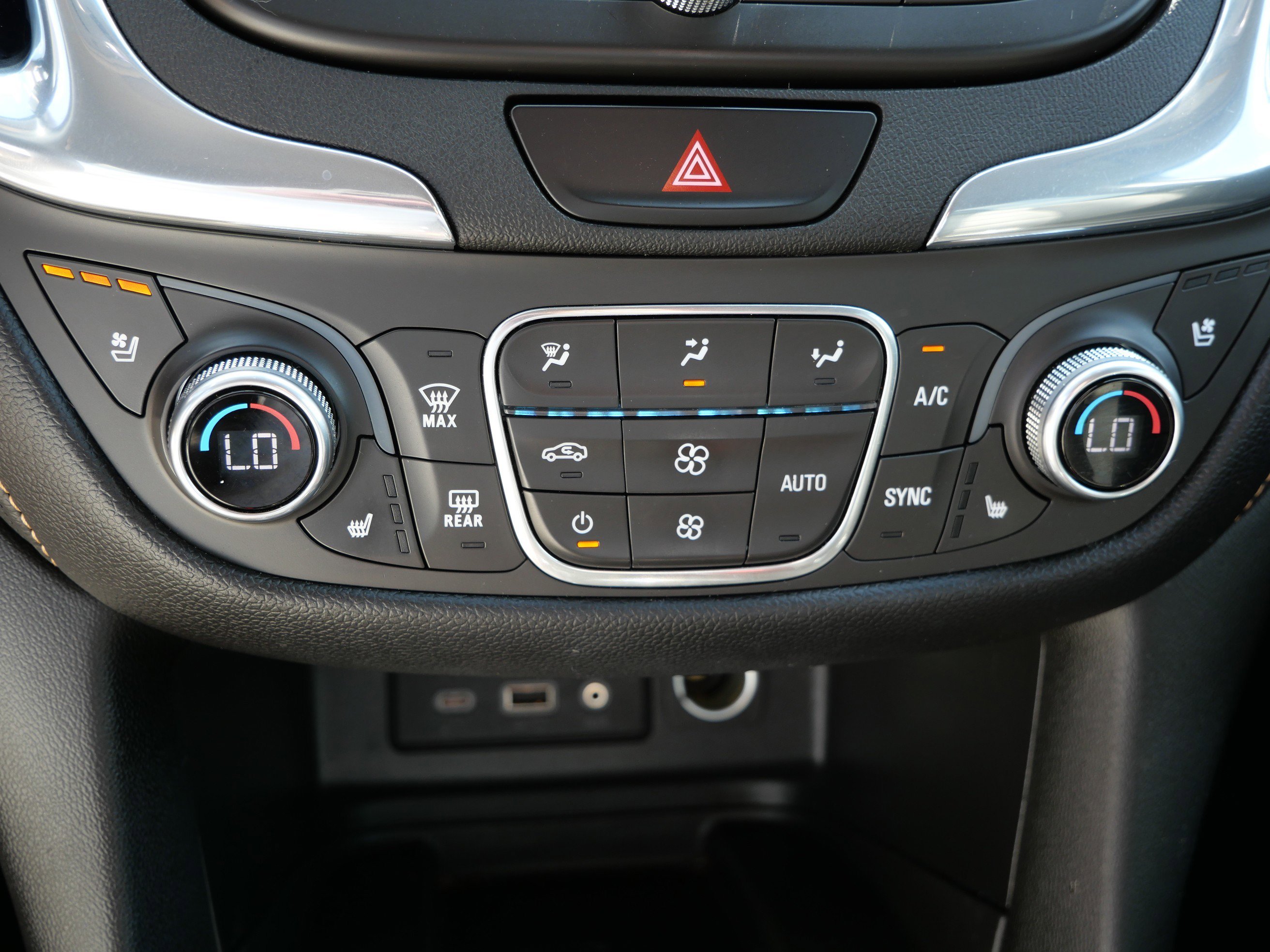 Used 2019 Pacific Blue Metallic Chevrolet Premier image 22