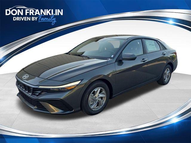 New 2026 Gray Hyundai SE image 1