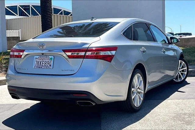 Used 2015 Silver Toyota Limited image 13