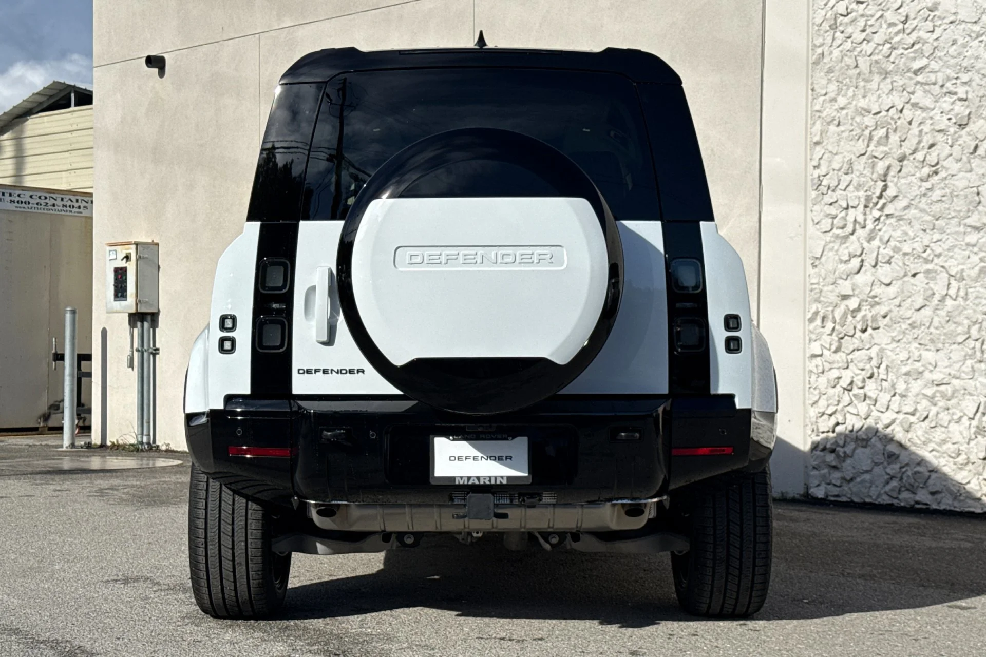 New 2026 Fuji White Land Rover X-Dynamic SE image 7