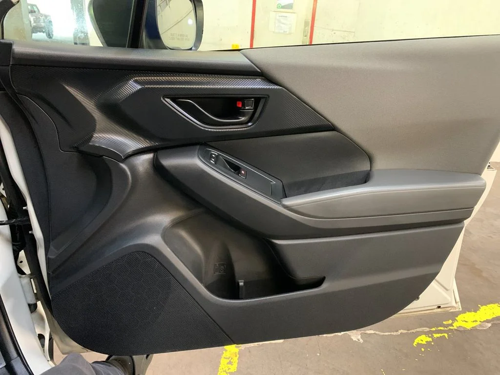 Used 2024 White Subaru Base image 19