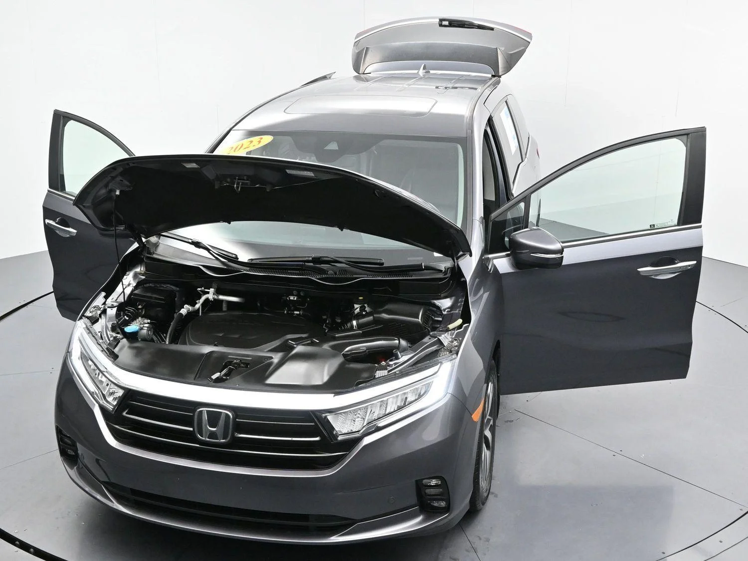 Used 2023 Modern Steel Metallic Honda Touring image 53
