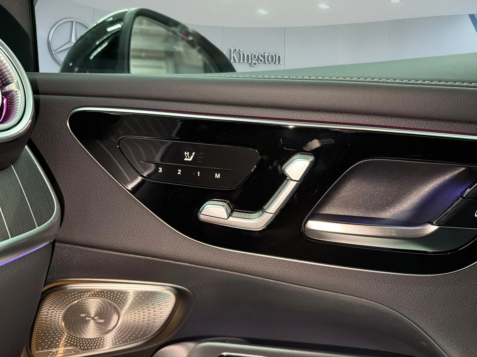 New 2026 White Mercedes-Benz 300 4matic Suv image 15