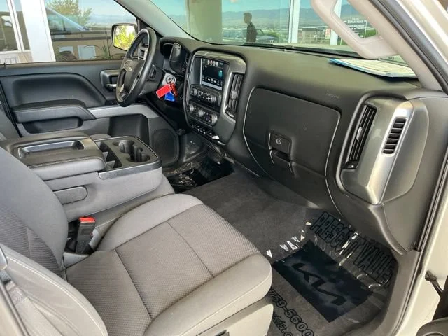 Used 2018 Silver Ice Metallic Chevrolet LT image 48