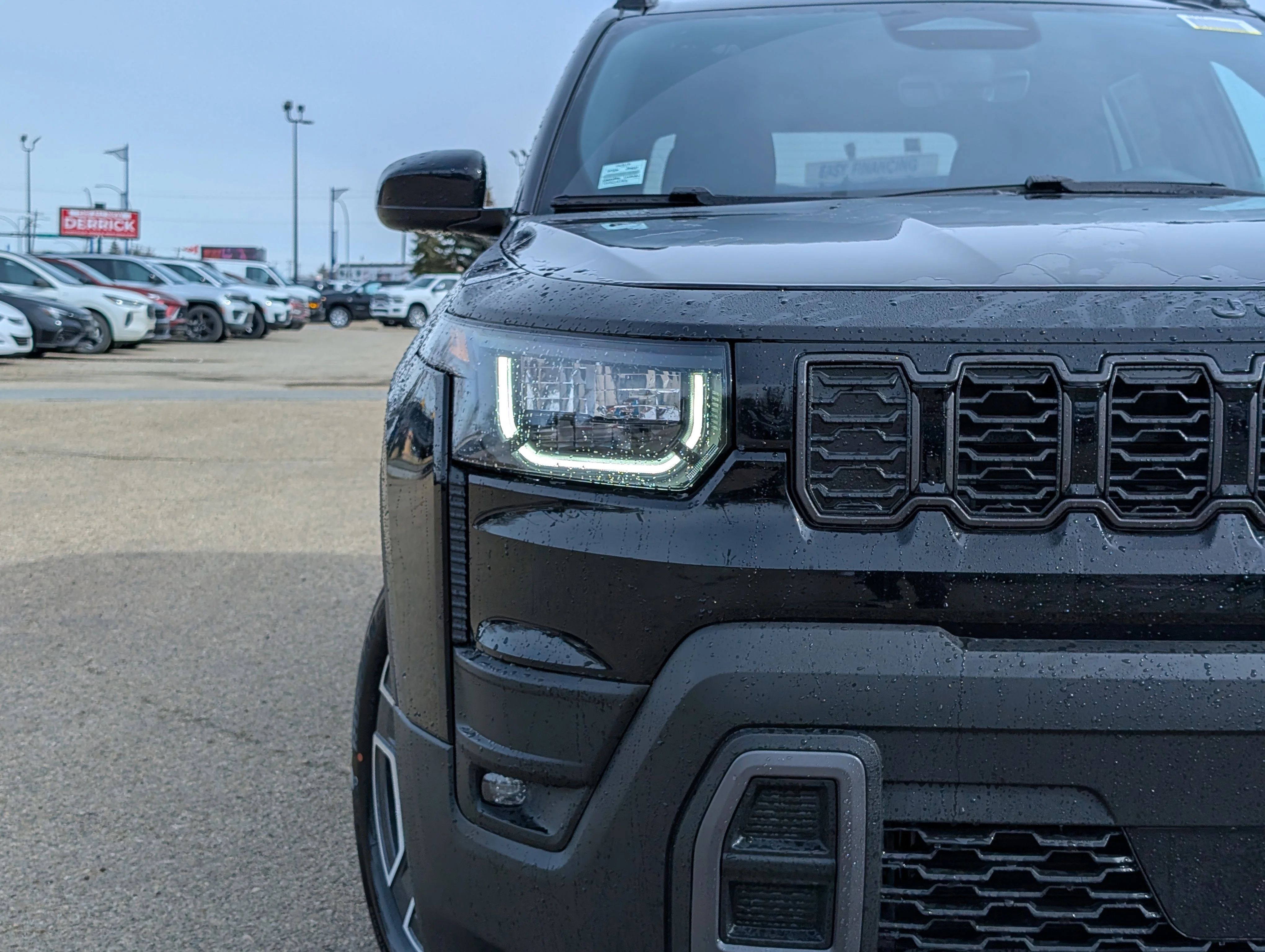 New 2026 Diamond Black Crystal Pearl Jeep Laredo image 11