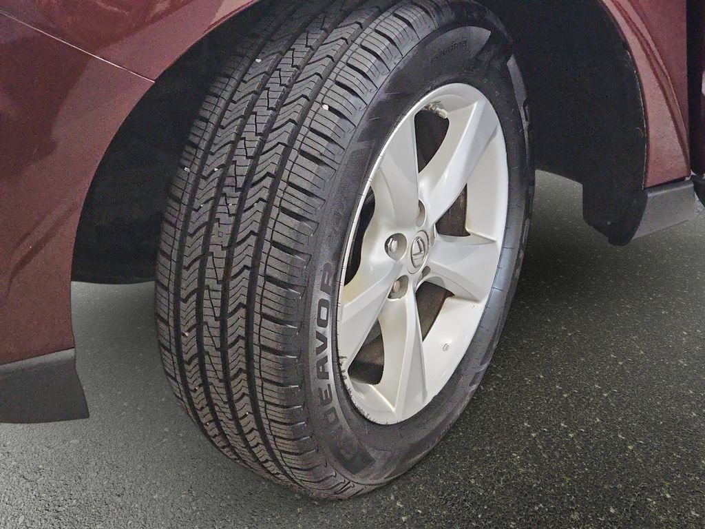 Used 2015 Red Lexus 350 image 34