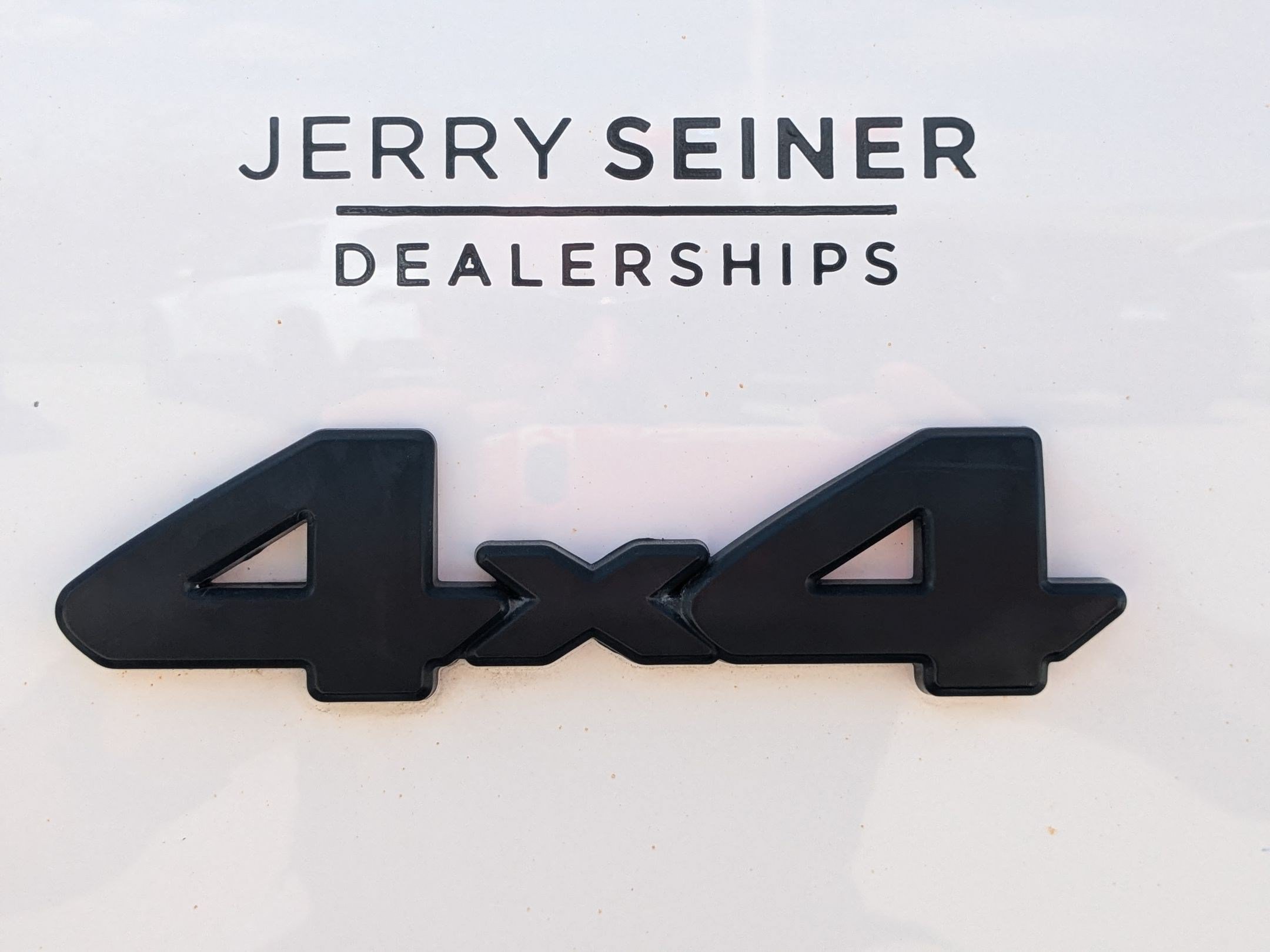 Used 2020 White Toyota SR5 V6 image 13