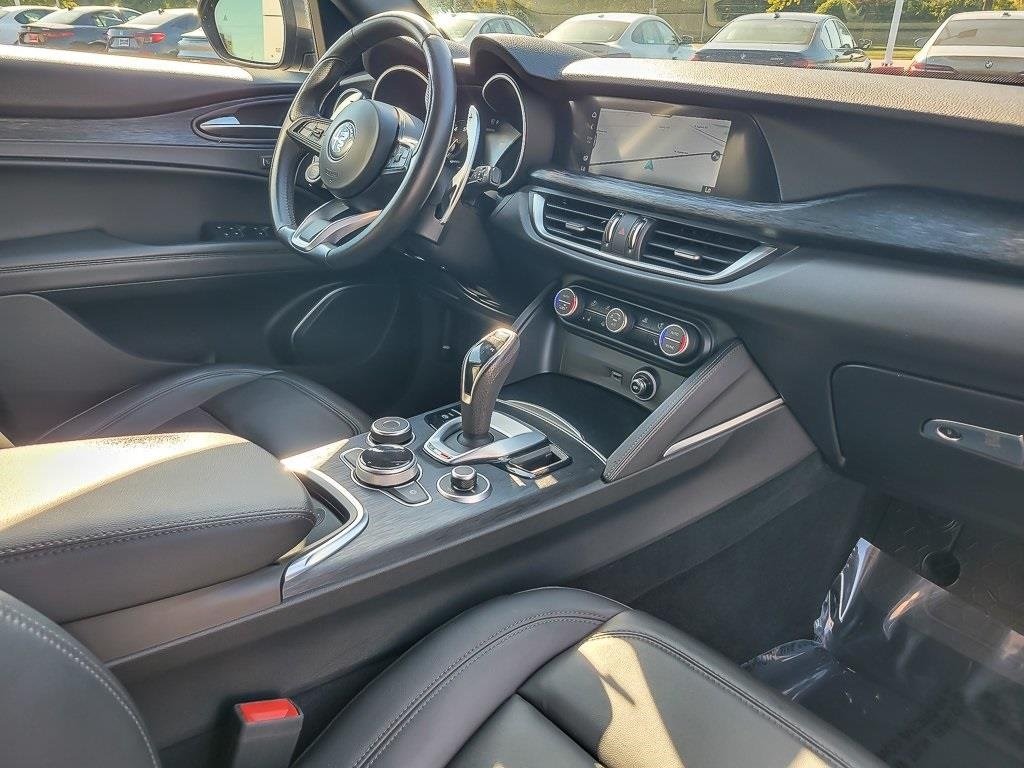 2022 ALFA ROMEO STELVIO - Image 23