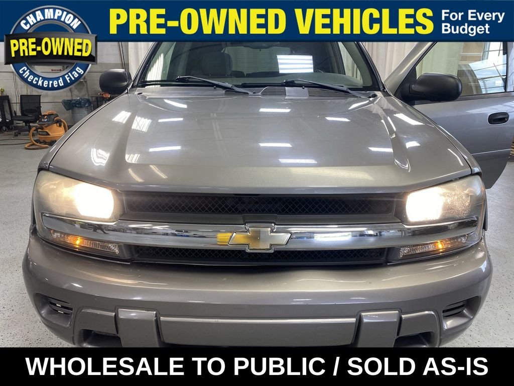 Used 2006 Graystone Metallic Chevrolet LS image 32