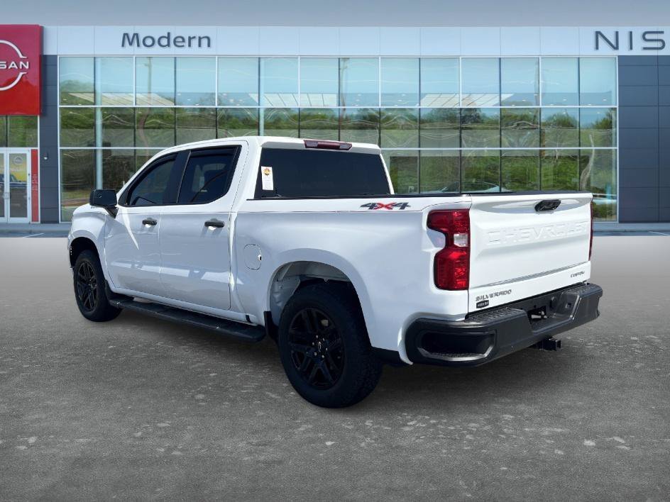 Used 2023 Summit White Chevrolet Custom image 7