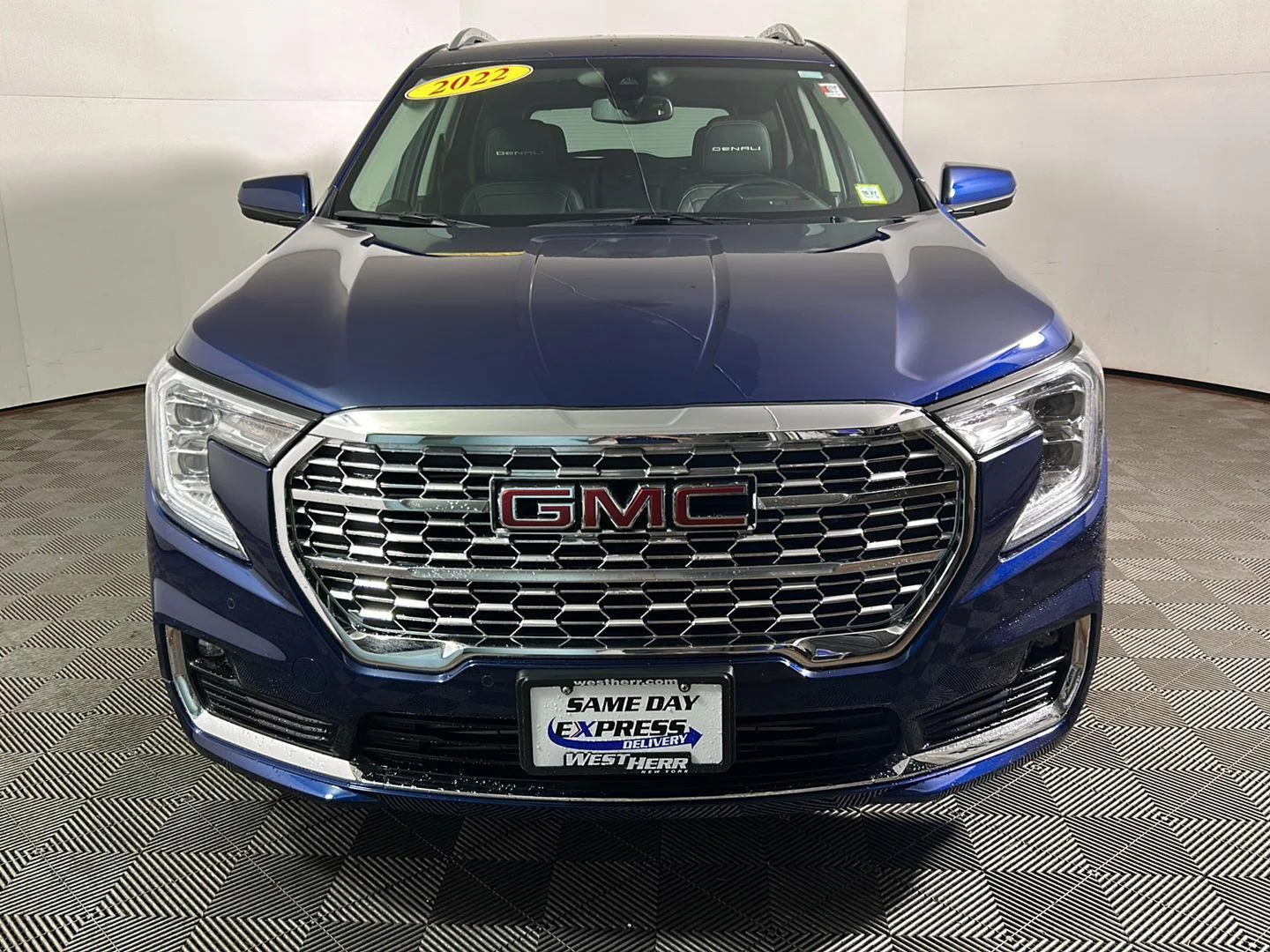 Used 2022 Marine Metallic GMC Denali image 12