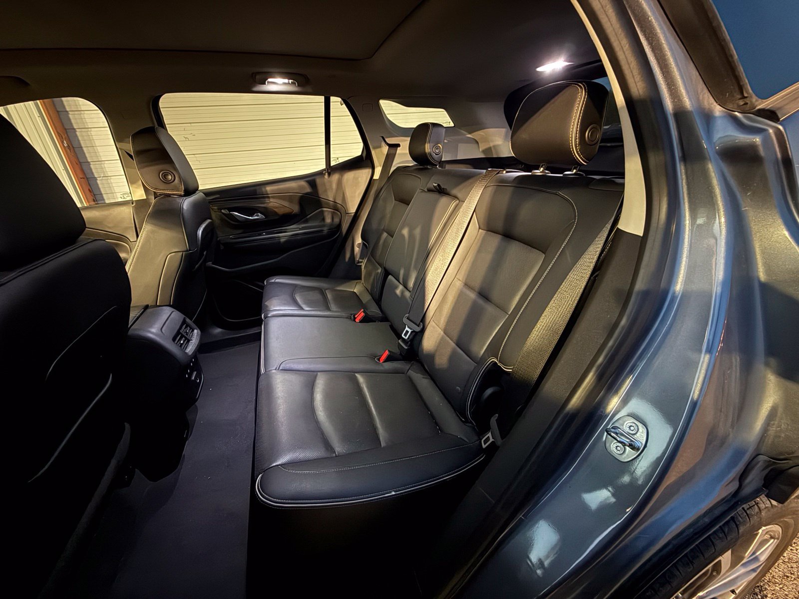 Used 2018 Gray GMC Denali image 13