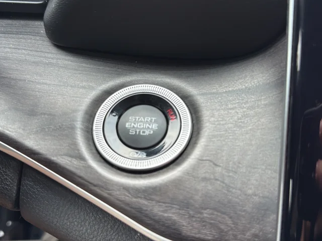 Used 2021 White Jeep Limited image 31