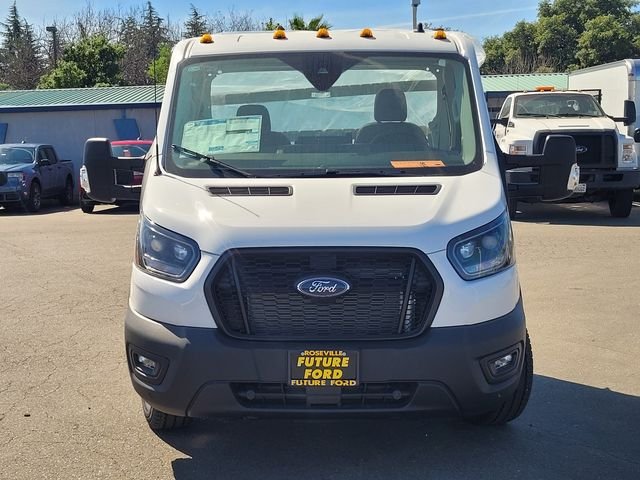 New 2025 Oxford White Ford Cutaway image 3