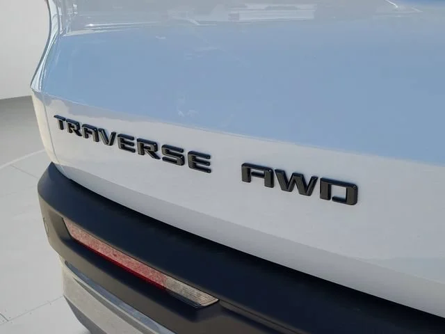 New 2026 Polar White Tricoat Chevrolet Z71 image 31