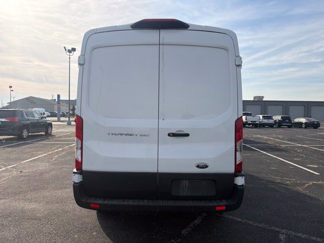 Used 2025 White Ford Base image 4