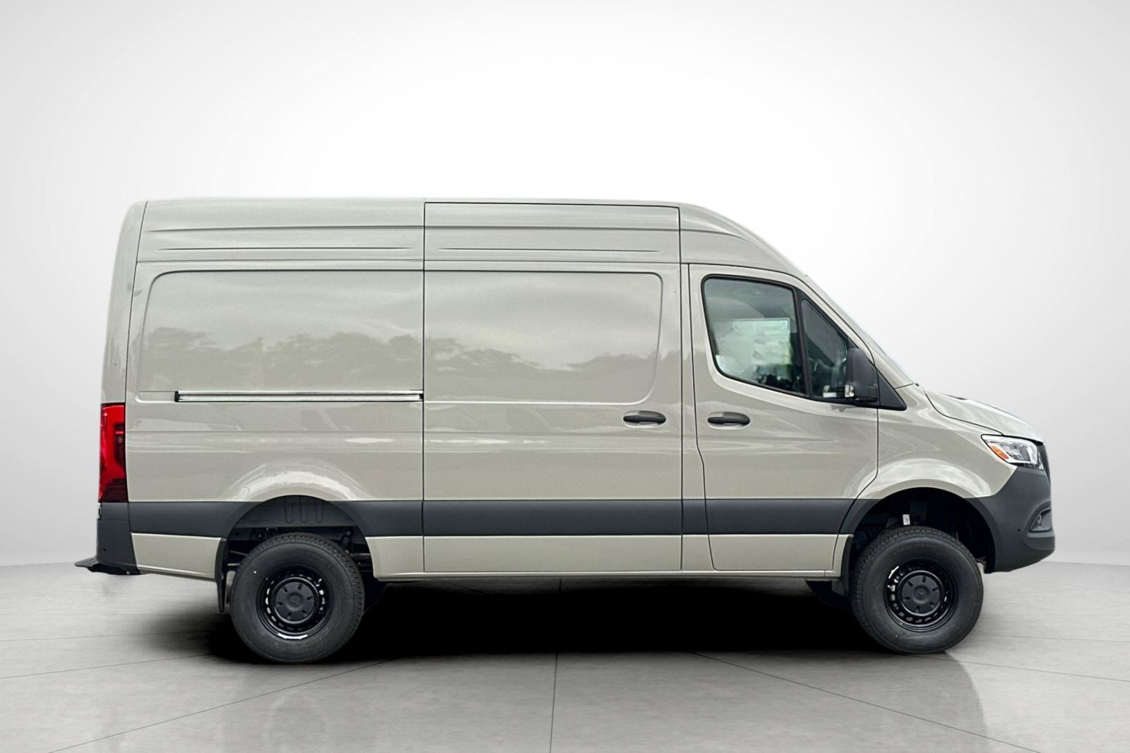 New 2026 Stone Gray Mercedes-Benz Cargo 144 WB image 29