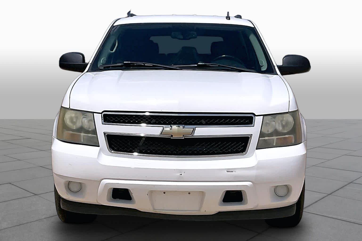 Used 2008 SUMMIT WHITE Chevrolet LS image 2