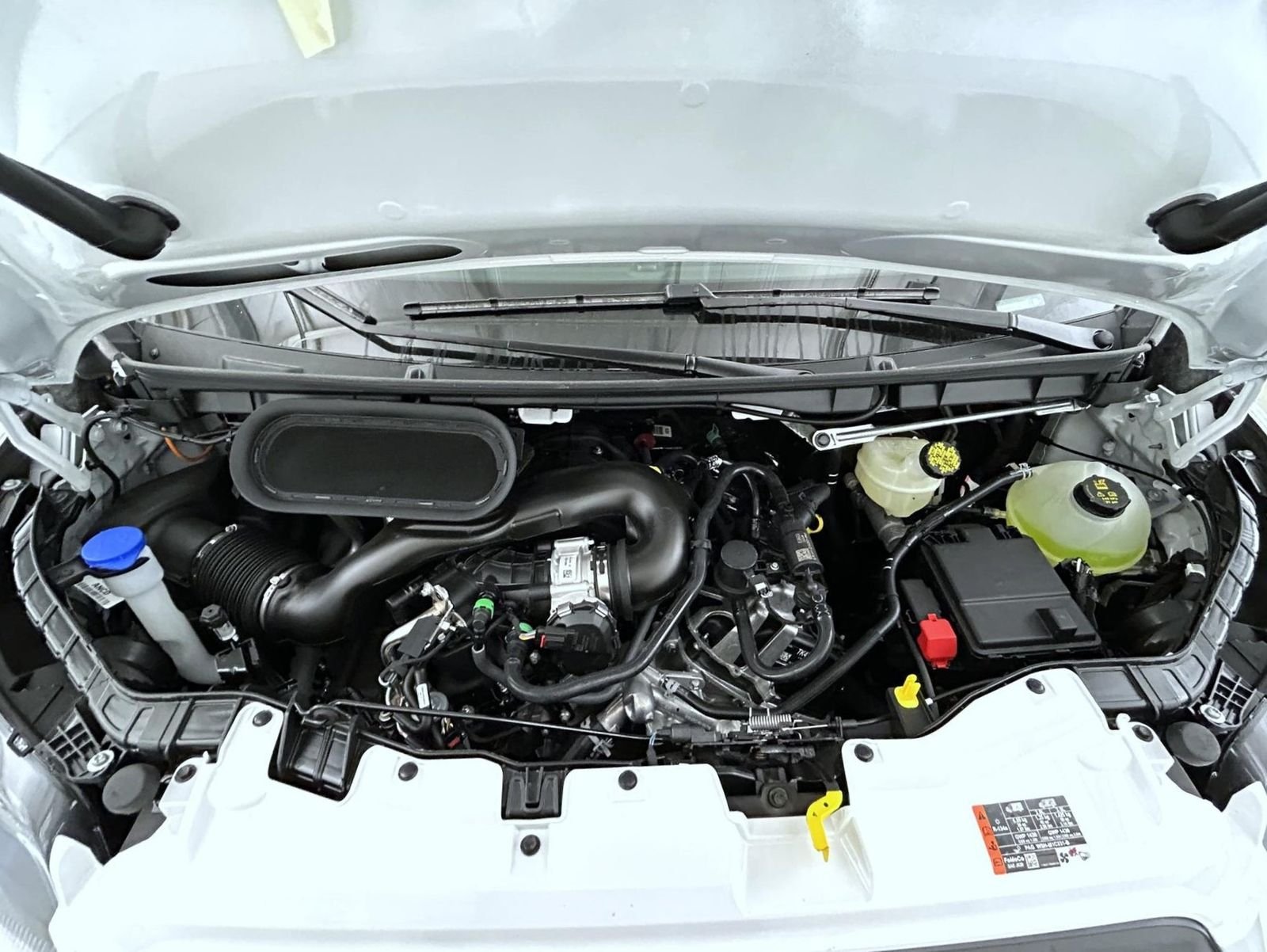 New 2026 Oxford White Ford XL image 22