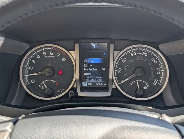 Used 2023 Ice Toyota SR5 image 14