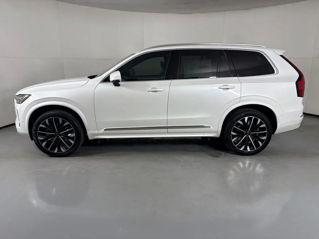 New 2026 Crystal White Volvo Plus image 5