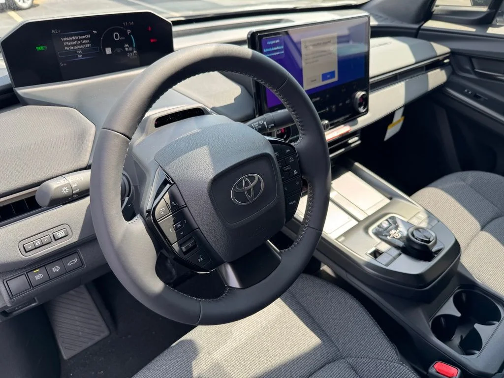 New 2026 Wind Chill Pearl Toyota XLE image 16