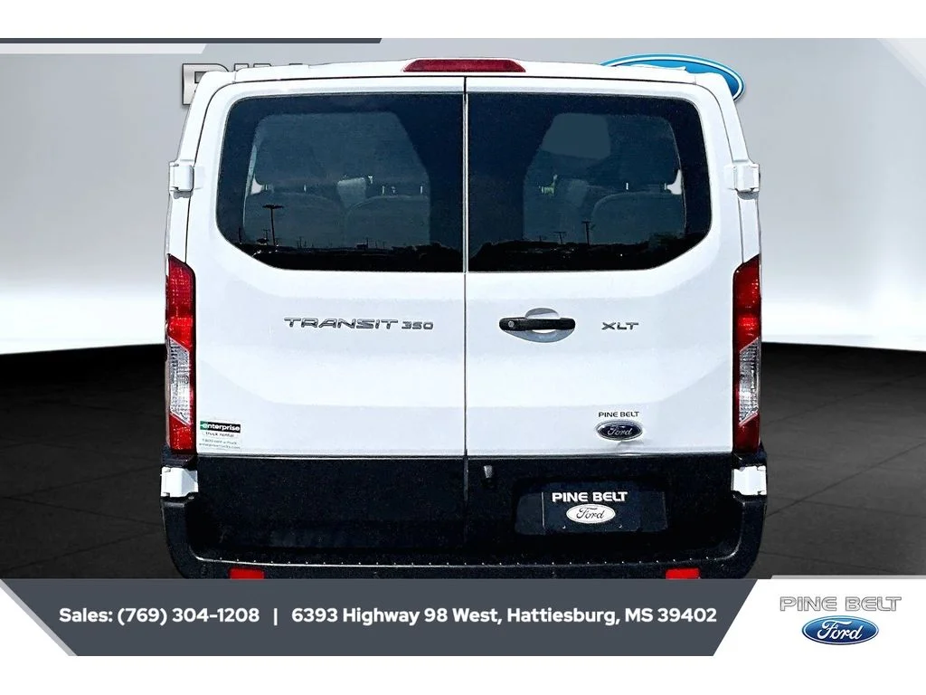 Used 2023 Oxford White Ford XLT image 4