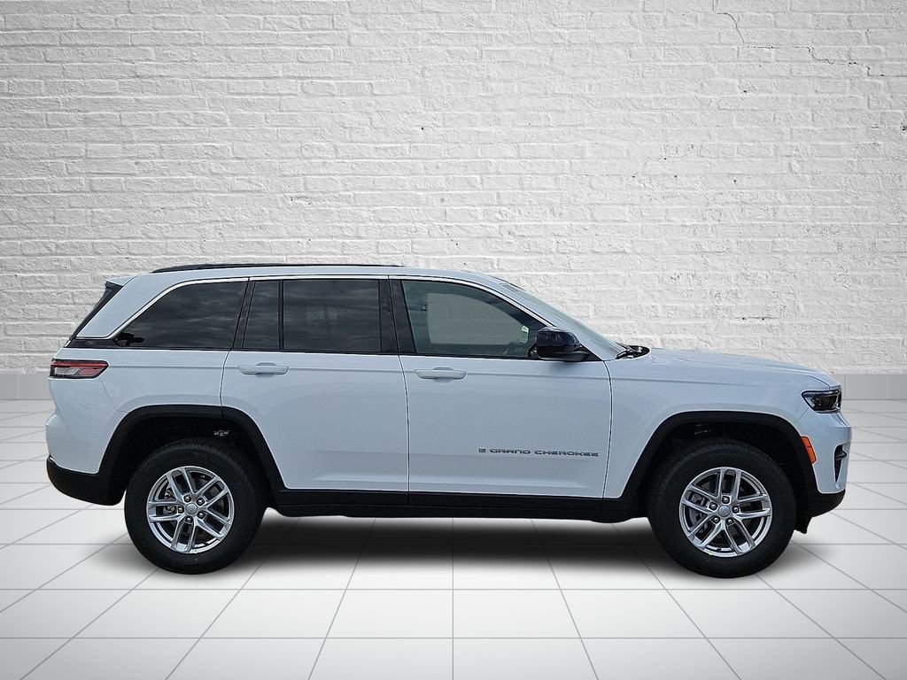 New 2026 Bright White Clearcoat Jeep Laredo X image 5