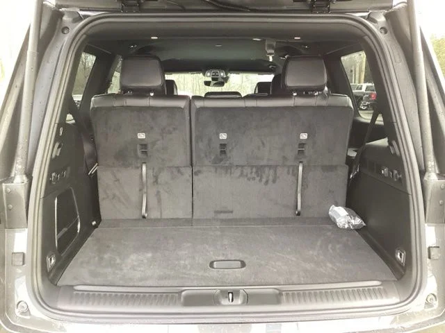New 2026 Baltic-Gray Metallic Clear-Coat Exterior Paint Jeep  image 16