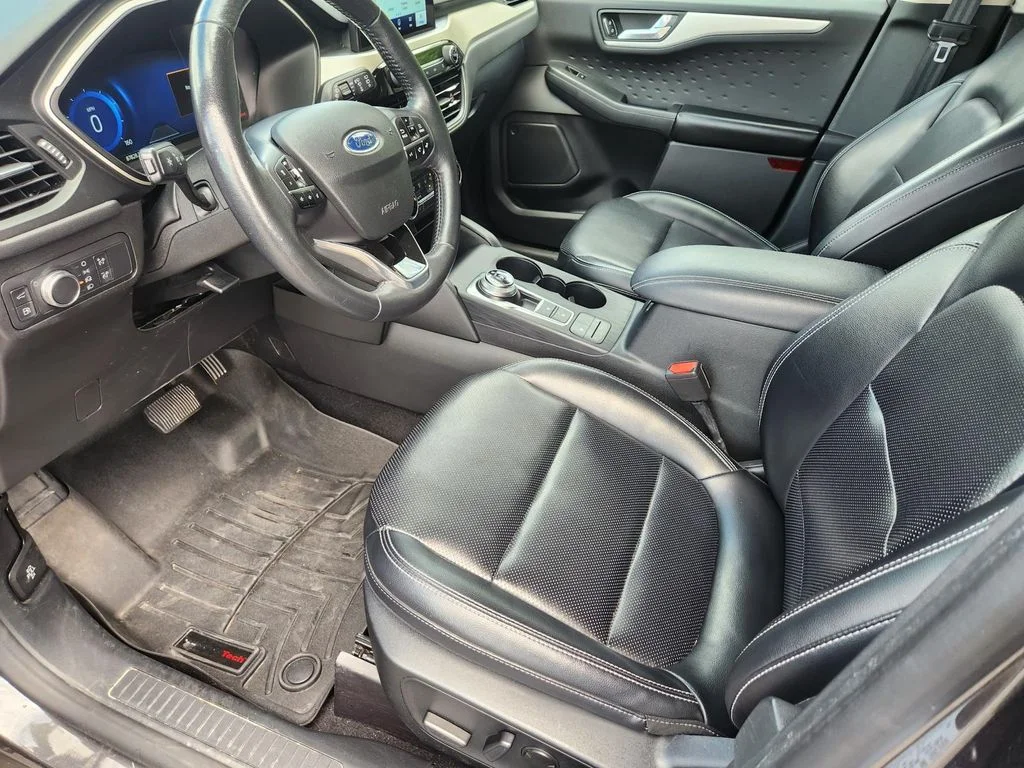 Used 2020 Gray Ford SE Sport image 13