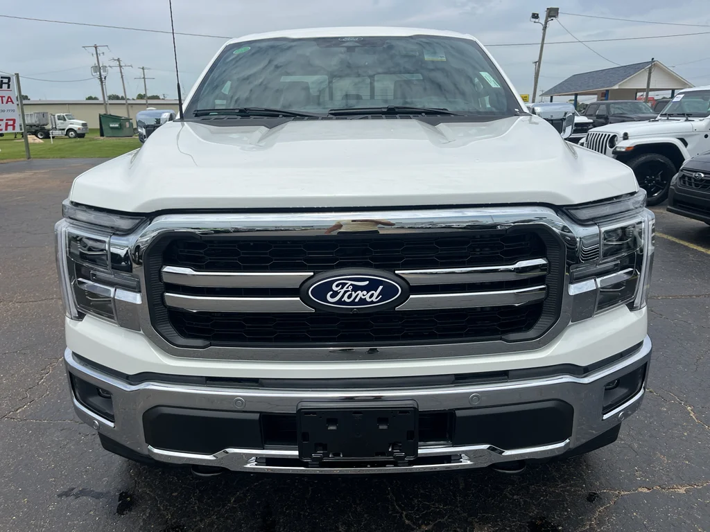 New 2026 Star White Metallic Tri-Coat Ford Lariat® image 2