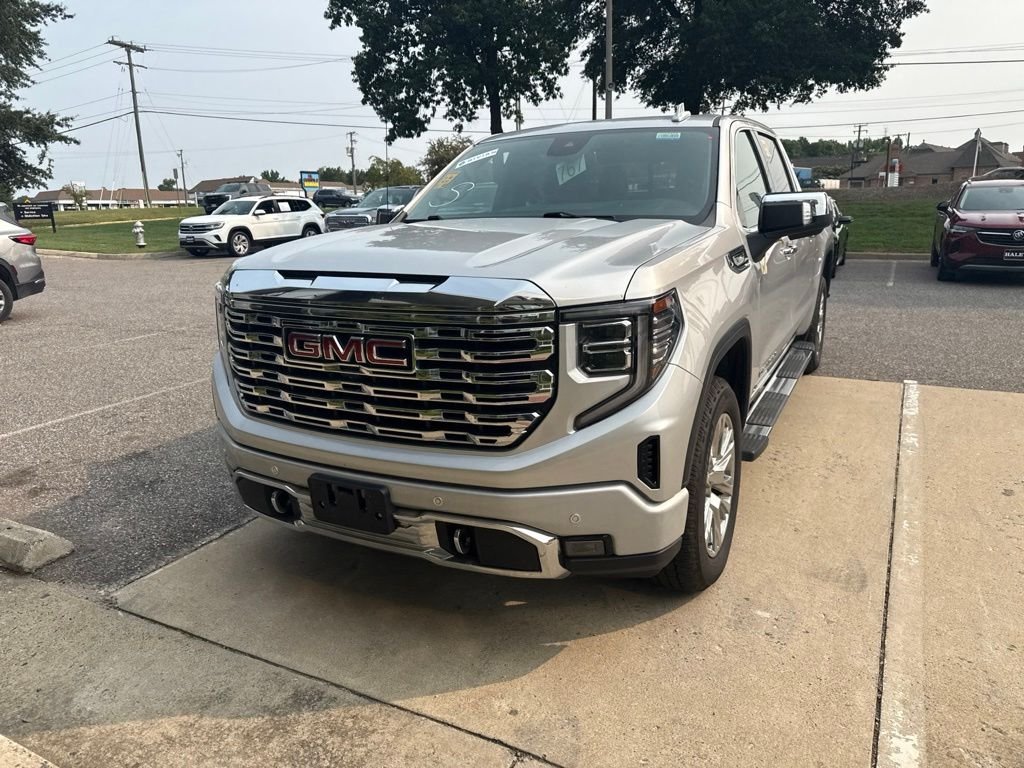 Used 2022 Silver GMC Denali image 2
