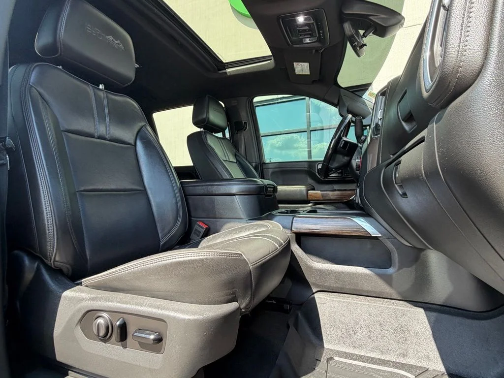 Used 2020 Black Chevrolet High Country image 20