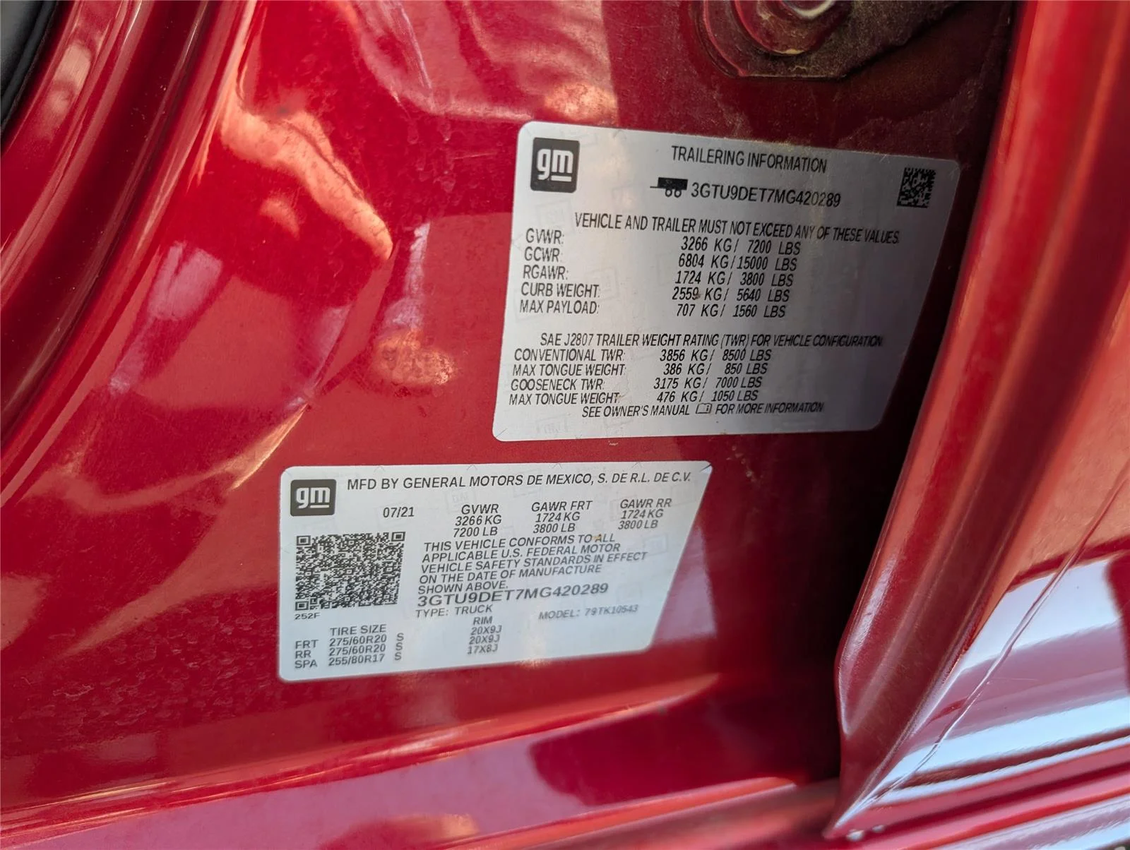 Used 2021 Cayenne Red Tintcoat GMC SLT image 13