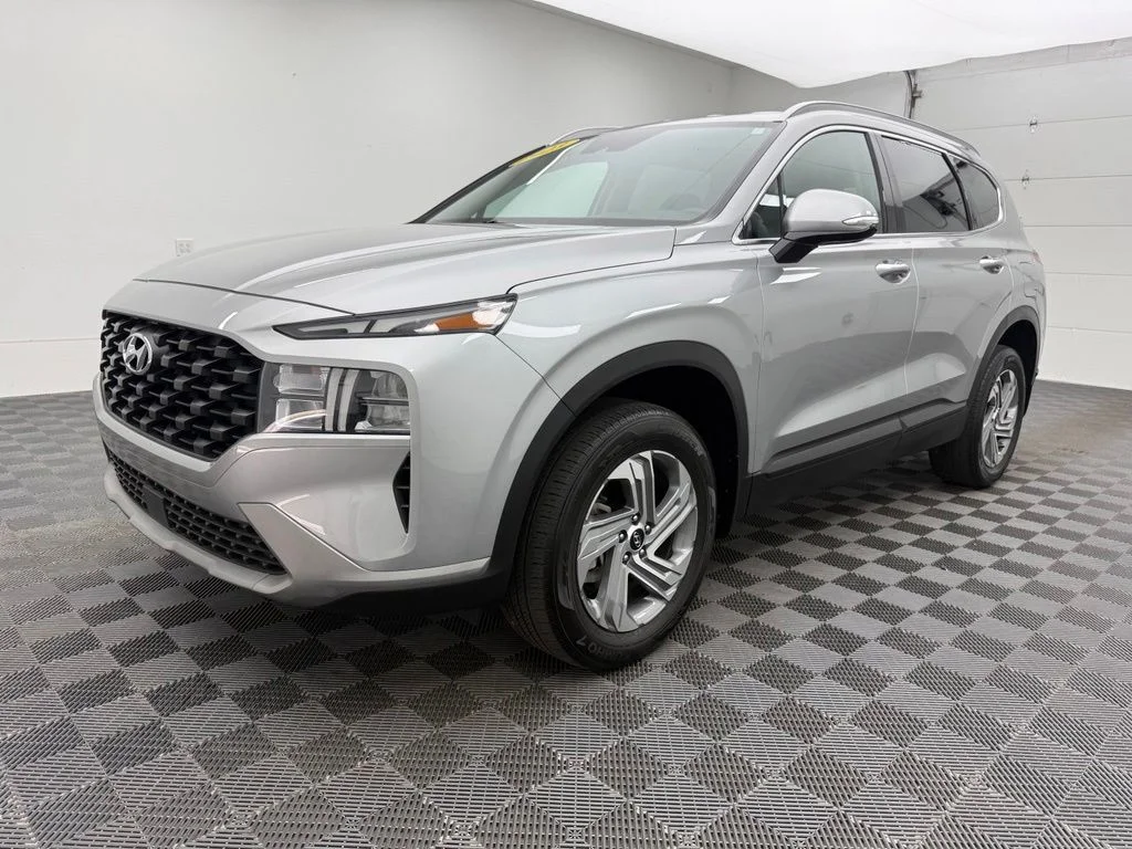 Used 2023 Silver Hyundai SEL image 14