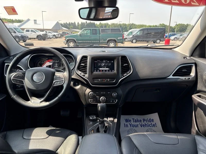 Used 2021 Orange Jeep Latitude Lux image 17