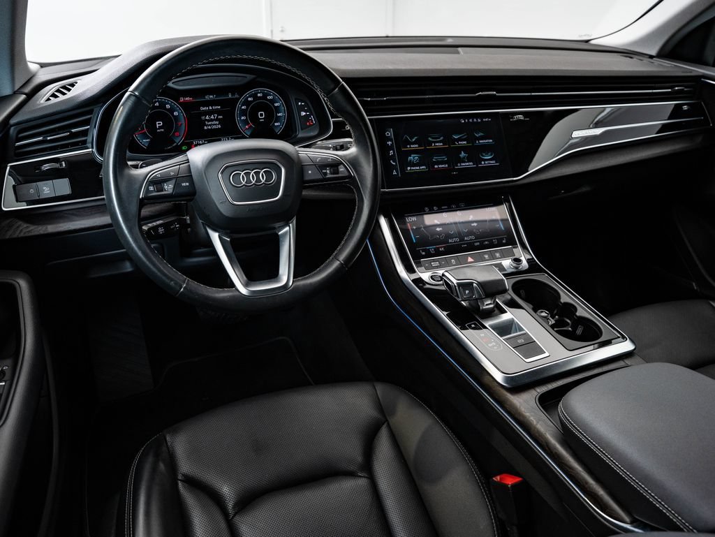 Used 2022 Mythos Black Metallic Audi 55 Premium Plus image 4