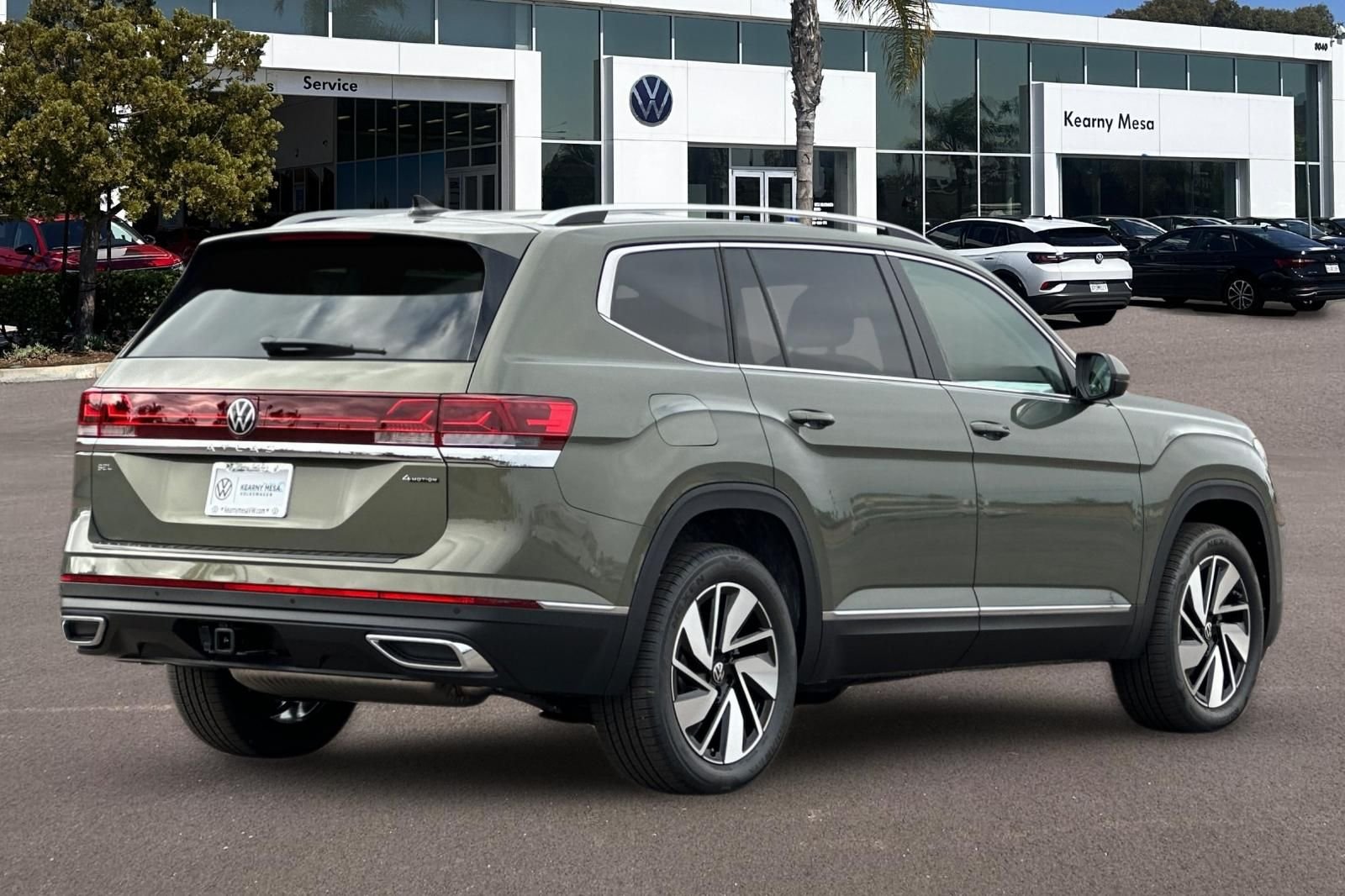 New 2026 Avocado Green Pearl Volkswagen SEL image 4