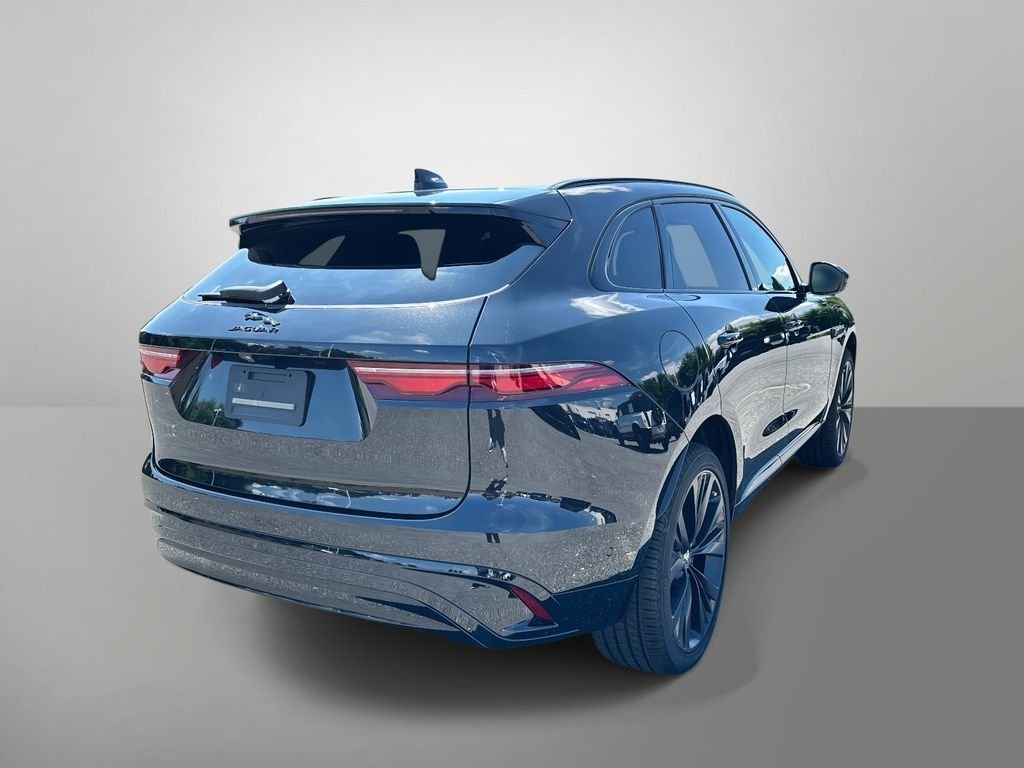 2025 Jaguar F-PACE R-Dynamic S - Photo 14