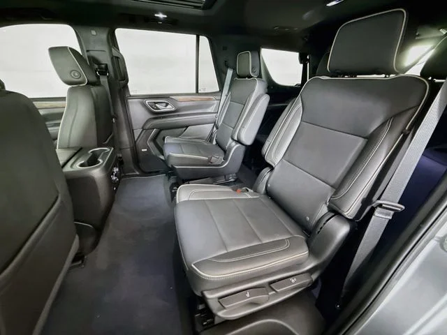 Used 2024 Gray Chevrolet Premier image 26