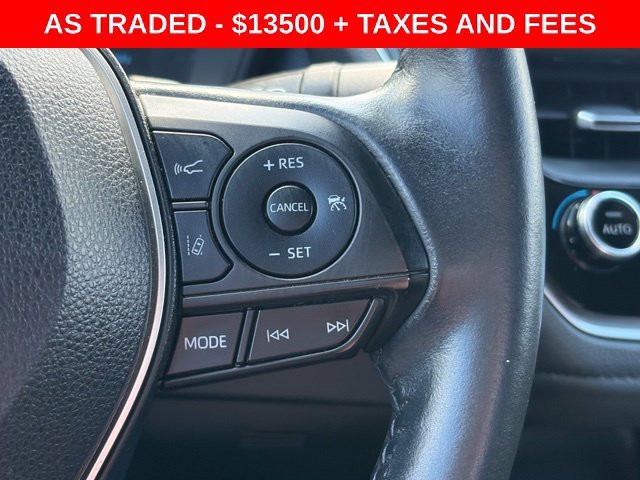 Used 2020 Blue Toyota SE image 21