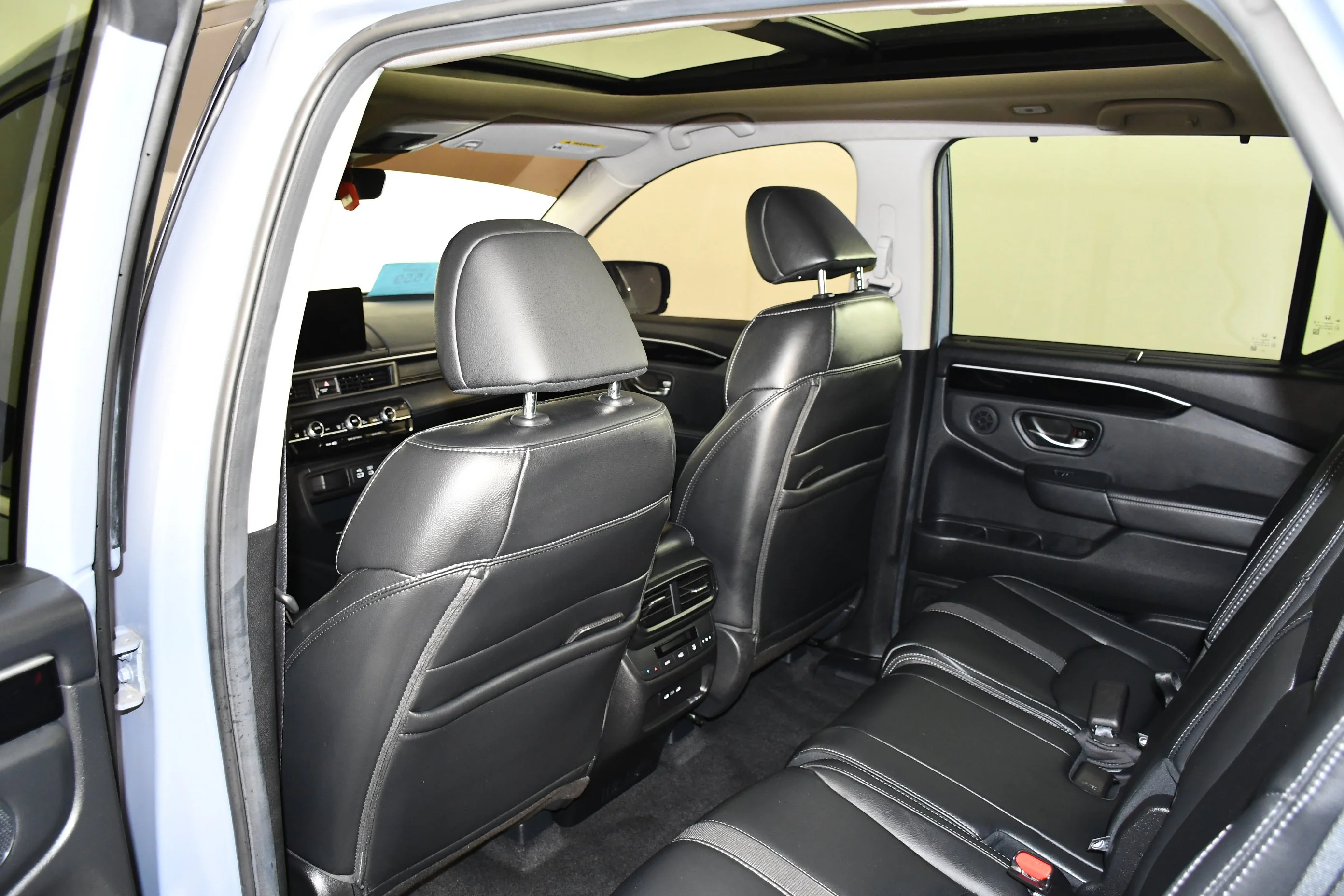Used 2025 Gray Pearl Honda Touring image 47
