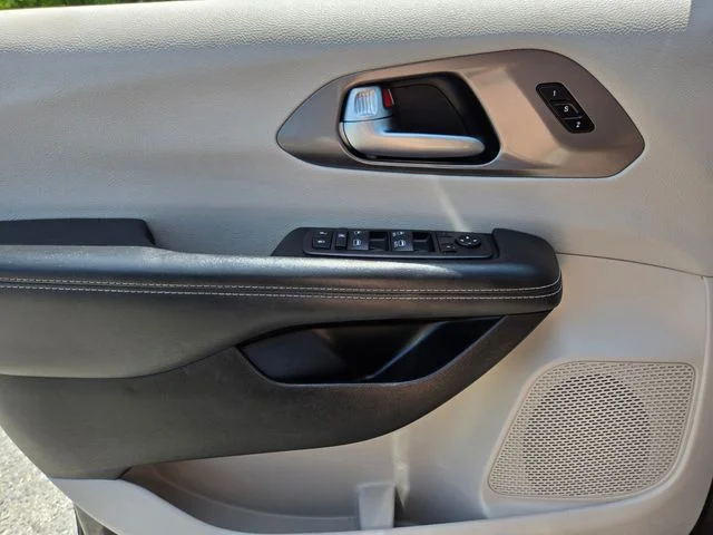 Used 2023 Gray Chrysler Touring L image 35