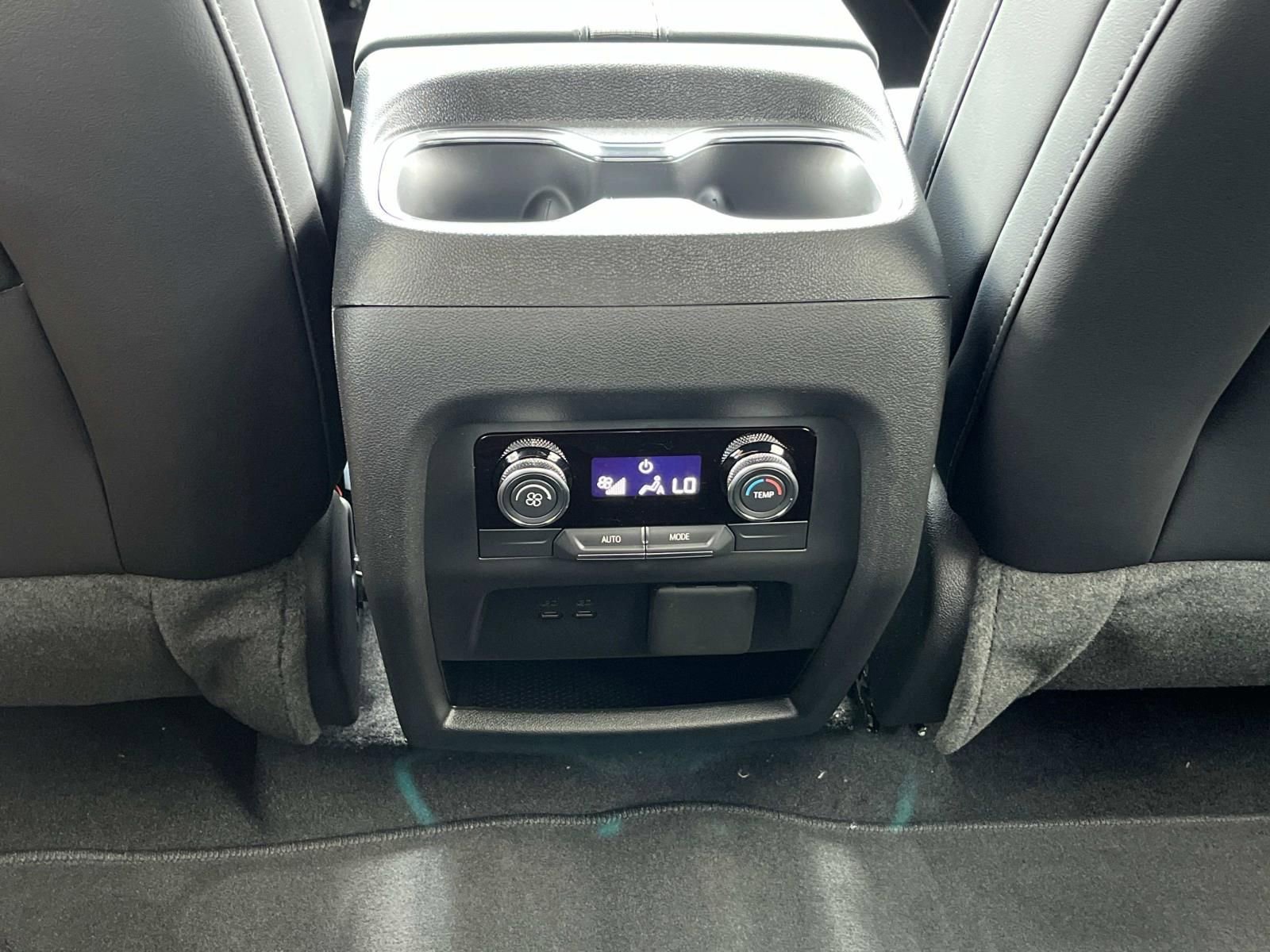 2026 Buick Enclave Preferred - Photo 17