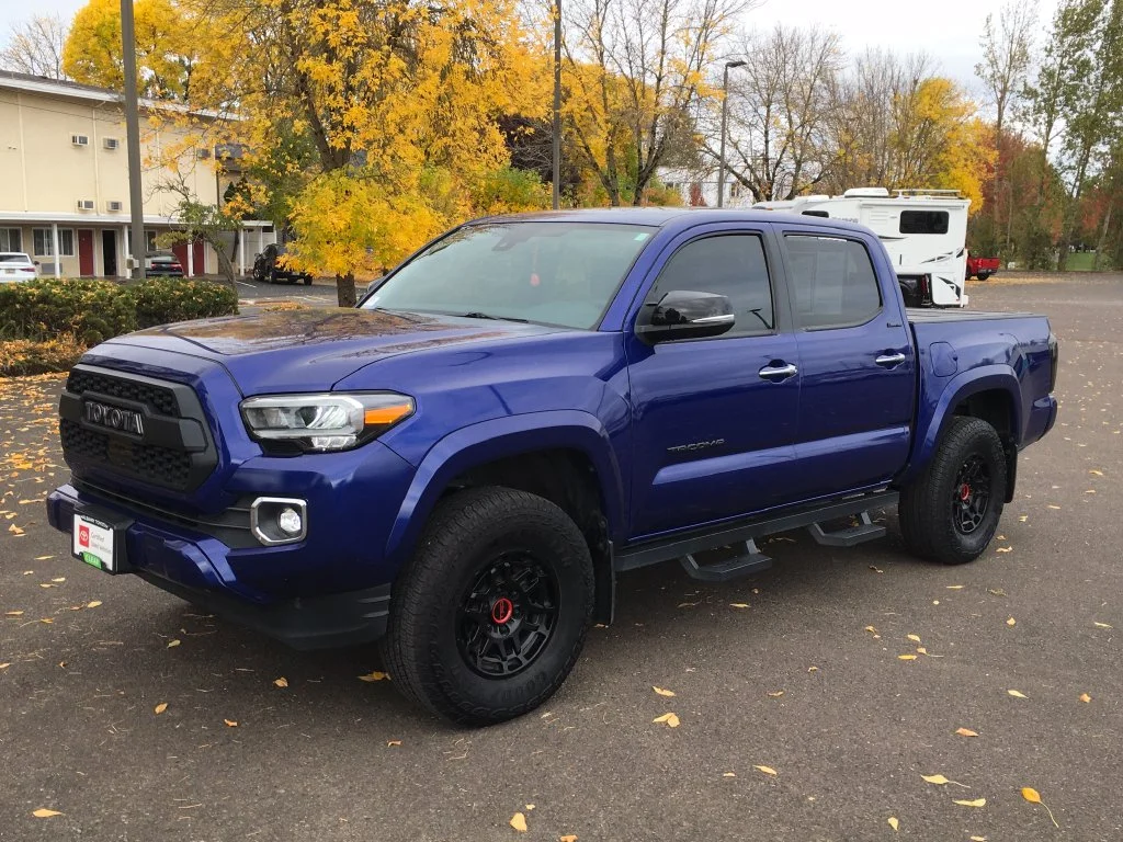 Certified Used 2022 Blue Toyota Limited image 14