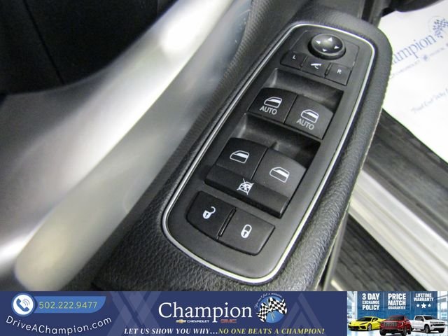 Used 2021 Silver Ram Rebel image 28