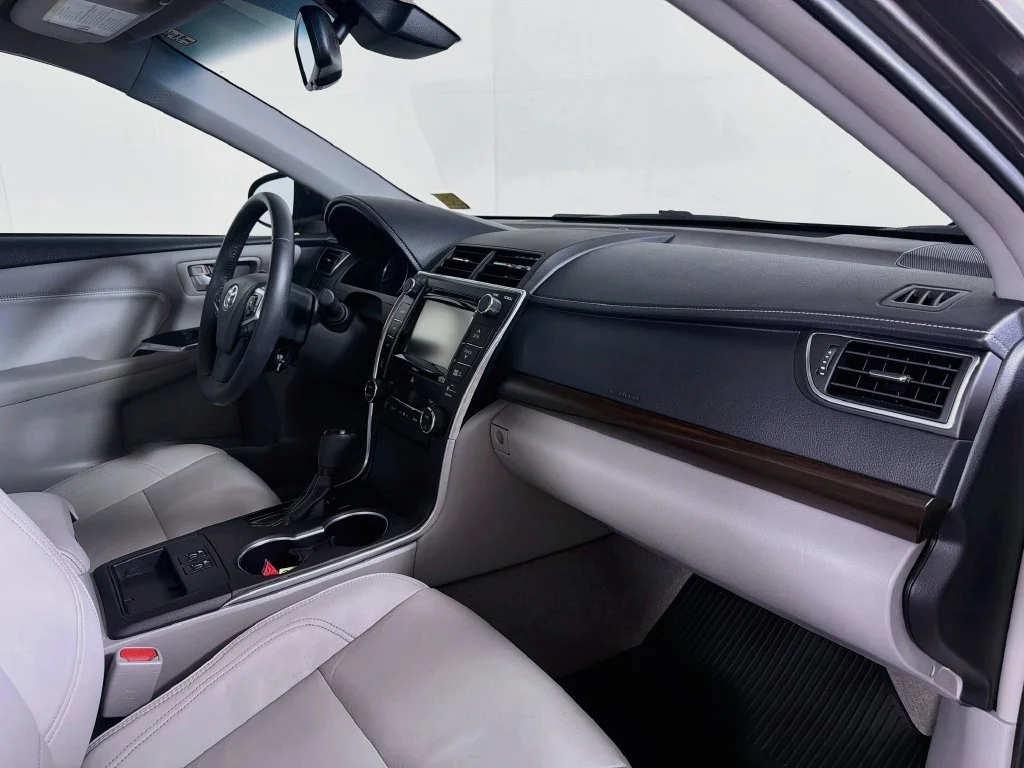 Certified Used 2017 Gray Toyota XLE image 26