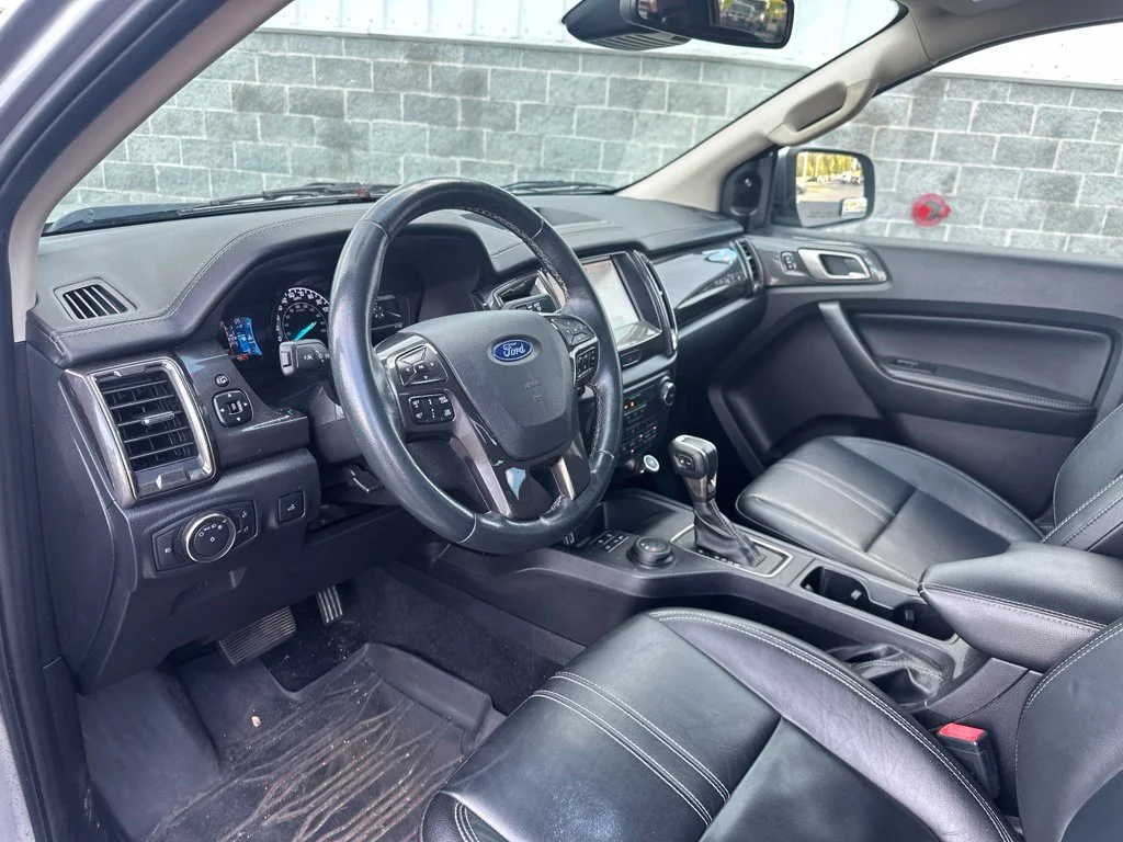 Used 2020 Silver Ford Lariat image 20
