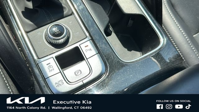 Certified Used 2025 White Kia S image 20