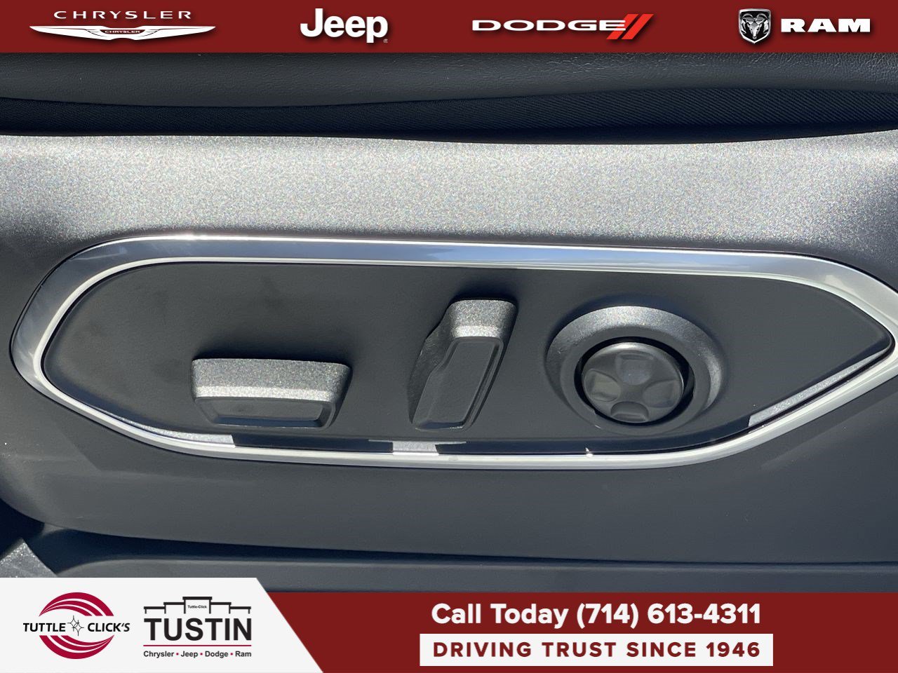 New 2026 Bright White Clear-Coat Exterior Paint Jeep Limited Altitude image 22
